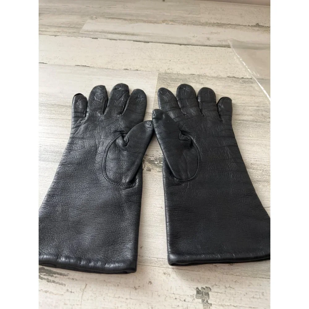 Italian black leather woman’s gloves